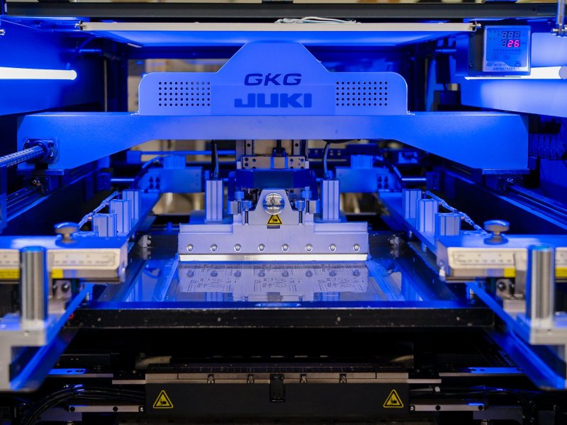 Lotpastendrucker GKG G-Titan in der SMD-Linie